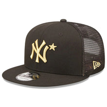 Load image into Gallery viewer, New York Yankees New Era MLB 9FIFTY 950 Mesh Trucker Snapback Cap Hat Black Crown/Visor Metallic Gold Logo with Star 2022 All-Star Game Side Patch (2022 All-Star Game On-Field)