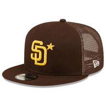 Load image into Gallery viewer, San Diego Padres New Era MLB 9FIFTY 950 Mesh Trucker Snapback Cap Hat Brown Crown/Visor Team Color Logo with Star 2022 All-Star Game Side Patch (2022 All-Star Game)