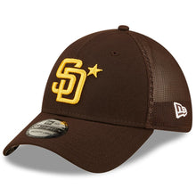 Load image into Gallery viewer, San Diego Padres New Era MLB 39THIRTY 3930 Flexfit Mesh Trucker Cap Hat Brown Crown/Visor Team Color Logo with Star 2022 All-Star Game Side Patch (2022 All-Star Game)
