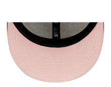 Load image into Gallery viewer, New York Yankees New Era MLB 59FIFTY 5950 Fitted Cap Hat Navy Crown/Visor Team Color Logo (Chain Stitch Heart)