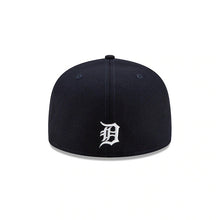 Load image into Gallery viewer, Detroit Tigers New Era MLB 59FIFTY 5950 Fitted Cap Hat Navy Crown/Visor Team Color Logo (Side Patch Bloom)