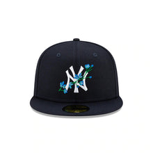 Load image into Gallery viewer, New York Yankees New Era MLB 59FIFTY 5950 Fitted Cap Hat Navy Crown/Visor Team Color Logo (Side Patch Bloom)