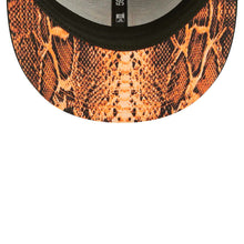 Load image into Gallery viewer, Chicago White Sox New Era MLB 59FIFTY 5950 Fitted Cap Hat Black Crown/Visor Team Color Logo With 2005 World Series Side Patch Snake Skin UV
