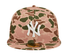 Load image into Gallery viewer, New York Yankees New Era MLB 59FIFTY 5950 Fitted Cap Hat Duck Camo Crown/Visor Team Color Logo 1996 World Series Side Patch Orange UV