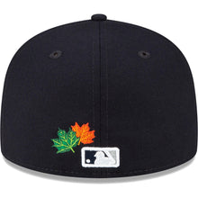 Load image into Gallery viewer, New York Yankees New Era MLB 59FIFTY 5950 Fitted Cap Hat Navy Crown/Visor White Logo Gray UV (State View)