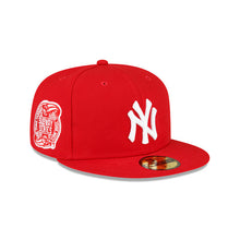 Load image into Gallery viewer, New York Yankees New Era MLB 59FIFTY 5950 Fitted Cap Hat Red Crown/Visor White Logo 2000 World Series Side Patch Gray UV