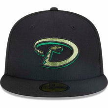 Load image into Gallery viewer, Arizona Diamondbacks New Era MLB 59FIFTY 5950 Fitted Cap Hat Black Crown/Visor Metallic Green Snake Cooperstown Logo (Metallic Pop)
