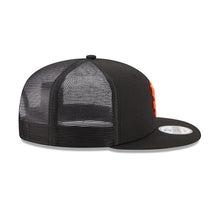 Load image into Gallery viewer, San Francisco Giants New Era MLB 9FIFTY 950 Trucker Mesh Snapback Cap Hat Black Crown/Visor Orange Logo