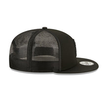Load image into Gallery viewer, (Youth) San Diego Padres New Era MLB Trucker Mesh 9FIFTY 950 Kid Snapback Cap Hat Black Crown/Visor Black Logo