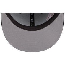 Load image into Gallery viewer, Boston Red Sox New Era MLB 9FIFTY 950 Snapback Cap Hat Navy Crown/Visor Team Color Logo (Icon)