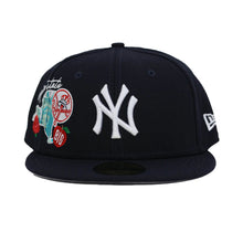 Load image into Gallery viewer, New York Yankees New Era MLB 9FIFTY 950 Snapback Cap Hat Navy Crown/Visor White Logo (Icon)
