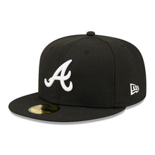 Load image into Gallery viewer, Atlanta Braves New Era MLB 59FIFTY 5950 Fitted Cap Hat Black Crown/Visor White Logo 2001 World Series Side Patch Gray UV