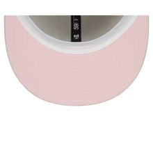 Load image into Gallery viewer, New York Yankees New Era MLB 59FIFTY 5950 Fitted Cap Hat Stone Crown/Visor Pink/Gray Logo Mother's Day 2023 Side Patch Pink UV