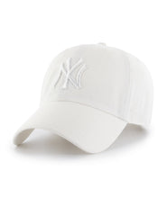 Load image into Gallery viewer, New York Yankees '47 MLB Clean Up Adjustable Cap Hat White Crown/Visor White Logo