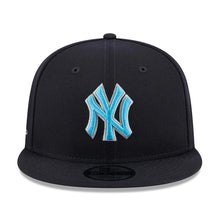 Load image into Gallery viewer, New York Yankees New Era MLB 9FIFTY 950 Snapback Cap Hat Navy Crown/Visor Sky Blue/White Logo Father's Day 2023 Side Patch Sky Blue UV