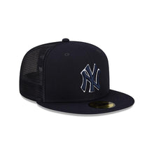 Load image into Gallery viewer, New York Yankees New Era MLB 59FIFTY 5950 Fitted Trucker Mesh Cap Hat Navy Blue Crown/Visor Navy Blue Logo Gray UV