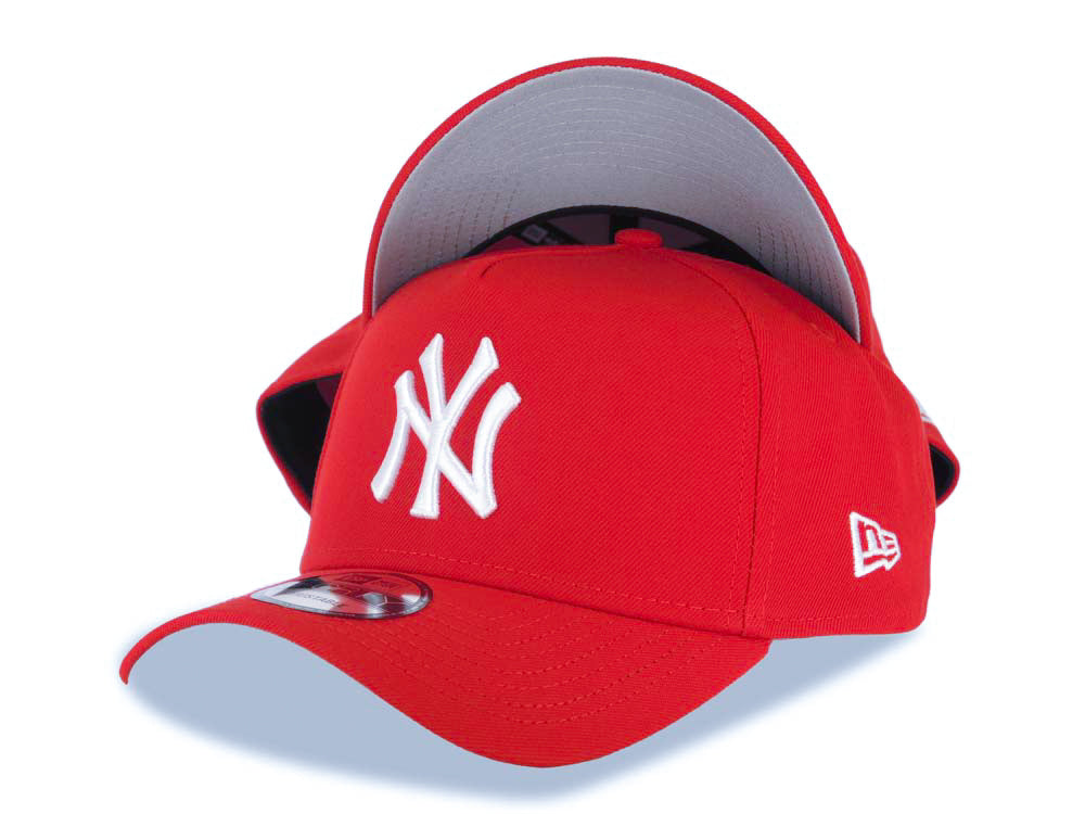 New York Yankees New Era MLB 9FORTY 940 Adjustable A Frame Cap Hat Red Crown Visor White Logo Gray UV