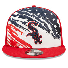 Load image into Gallery viewer, Chicago White Sox New Era MLB 9FIFTY 950 Snapback Cap Hat White/Red Crown Red Visor Navy/Red Logo (2022 4th of July)