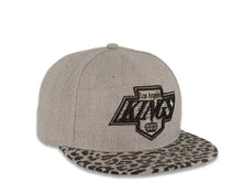 Load image into Gallery viewer, (Leopardvize) Los Angeles Kings New Era NHL 59FIFTY 5950 Fitted Cap Hat Heather Gray Crown Black/Gray Leopard Visor Team Color Logo