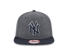 Load image into Gallery viewer, New York Yankees New Era MLB 9FIFTY 950 Snapback Cap Hat Heather Dark Gray Crown Navy Visor Navy/White Logo