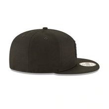 Load image into Gallery viewer, San Francisco Giants New Era MLB 9FIFTY 950 Snapback Cap Hat Black Crown/Visor Black Logo