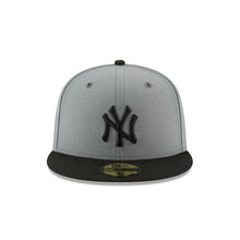 Load image into Gallery viewer, New York Yankees New Era MLB 59FIFTY 5950 Fitted Cap Hat Dark Gray Crown Black Visor Black Logo