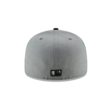 Load image into Gallery viewer, New York Yankees New Era MLB 59FIFTY 5950 Fitted Cap Hat Dark Gray Crown Black Visor Black Logo