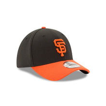 Load image into Gallery viewer, San Francisco Giants New Era MLB 39THIRTY 3930 Flexfit Cap Hat Black Crown Orange Visor Orange Logo
