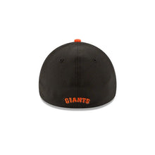 Load image into Gallery viewer, San Francisco Giants New Era MLB 39THIRTY 3930 Flexfit Cap Hat Black Crown Orange Visor Orange Logo