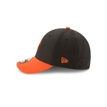 Load image into Gallery viewer, San Francisco Giants New Era MLB 39THIRTY 3930 Flexfit Cap Hat Black Crown Orange Visor Orange Logo