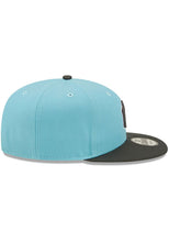Load image into Gallery viewer, New York Yankees New Era MLB 9FIFTY 950 Snapback Cap Hat Light Blue Crown Dark Gray Visor Dark Gray/White Logo Cream UV (Color Pack)