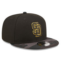 Load image into Gallery viewer, San Diego Padres New Era MLB 9FIFTY 950 Snapback Cap Hat Black Crown Black Camo Visor Black/Yellow Logo Dark Gray UV