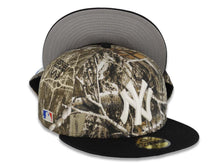 Load image into Gallery viewer, New York Yankees New Era MLB 59FIFTY 5950 Fitted Cap Hat Real Tree Edge Camo Crown Black Visor Glow White Logo Batterman Batty Side Patch Gray UV