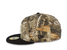 Load image into Gallery viewer, Atlanta Braves New Era MLB 59FIFTY 5950 Fitted Cap Hat Real Tree Edge Camo Crown Black Visor Glow White Logo Batterman Batty Side Patch Gray UV