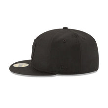 Load image into Gallery viewer, Las Vegas Raiders New Era NFL 59FIFTY 5950 Fitted Cap Hat Black Crown/Visor Black Logo