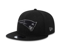 Load image into Gallery viewer, New England Patriots New Era NFL 9FIFTY 950 Snapback Cap Hat Black Crown/Visor Gray/Black Logo