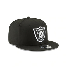 Load image into Gallery viewer, Oakland Raiders New Era 9FIFTY 950 Original Fit Snapback Cap Hat Black Crown/Visor Team Color Logo
