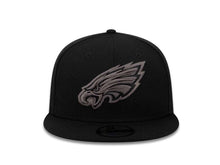Load image into Gallery viewer, Philadelphia Eagles New Era NFL 9FIFTY 950 Snapback Cap Hat Black Crown/Visor Dark Gray/Black Logo