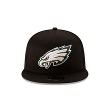 Load image into Gallery viewer, Philadelphia Eagles New Era NFL 9FIFTY 950 Snapback Cap Hat Black Crown/Visor Team Color Logo
