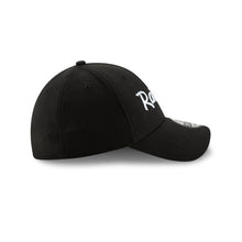 Load image into Gallery viewer, Oakland Raiders New Era NFL 39THIRTY 3930 Flexfit Cap Hat Black Crown/Visor Team Color Logo