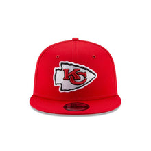 Load image into Gallery viewer, Kansas City Chiefs New Era NFL 9FIFTY 950 Snapback Cap Hat Red Crown/Visor Team Color Logo