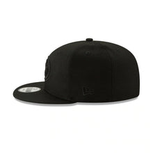 Load image into Gallery viewer, San Francisco 49ers New Era 9FIFTY 950 Snapback Cap Hat Black Crown/Visor Black Logo