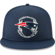Load image into Gallery viewer, New England Patriots New Era NFL 9FIFTY 950 Snapback 2019 Draft Cap Hat Navy Crown/Visor Team Color Logo
