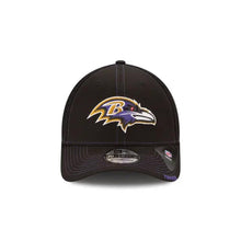 Load image into Gallery viewer, Baltimore Ravens New Era NFL 39THIRTY 3930 Neo Mesh Flexfit Cap Hat Black Crown/Visor Team Color Logo (2018 Training)