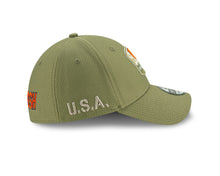 Load image into Gallery viewer, Chicago Bears New Era NFL 39THIRTY 3930 Flexfit 2019 Salute To Service Cap Hat Olive Crown/Visor Team Color Logo