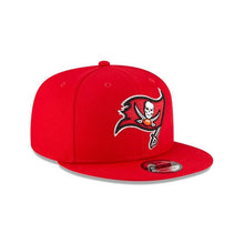 Load image into Gallery viewer, Tampa Bay Buccaneers New Era NFL 9FIFTY 950 Snapback Cap Hat Red Crown/Visor Team Color Logo