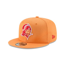 Load image into Gallery viewer, Tampa Bay Buccaneers New Era NFL 9FIFTY 950 Snapback Cap Hat Peach Crown/Visor Team Color Retro Logo