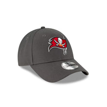 Load image into Gallery viewer, Tampa Bay Buccaneers New Era NFL 9FORTY 940 Adjustable Cap Hat Dark Gray Crown/Visor Team color Logo