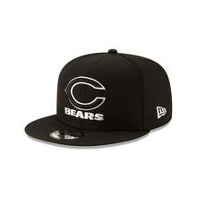 Load image into Gallery viewer, Chicago Bears New Era NFL 9FIFTY 950 Snapback Cap Hat Black Crown/Visor Black/White Logo