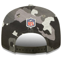 Load image into Gallery viewer, Las Vegas Raiders New Era 9FIFTY 950 Snapback Cap Hat Team Color Camo Crown/Visor Team Color Logo (2022 NFL Training Camp)